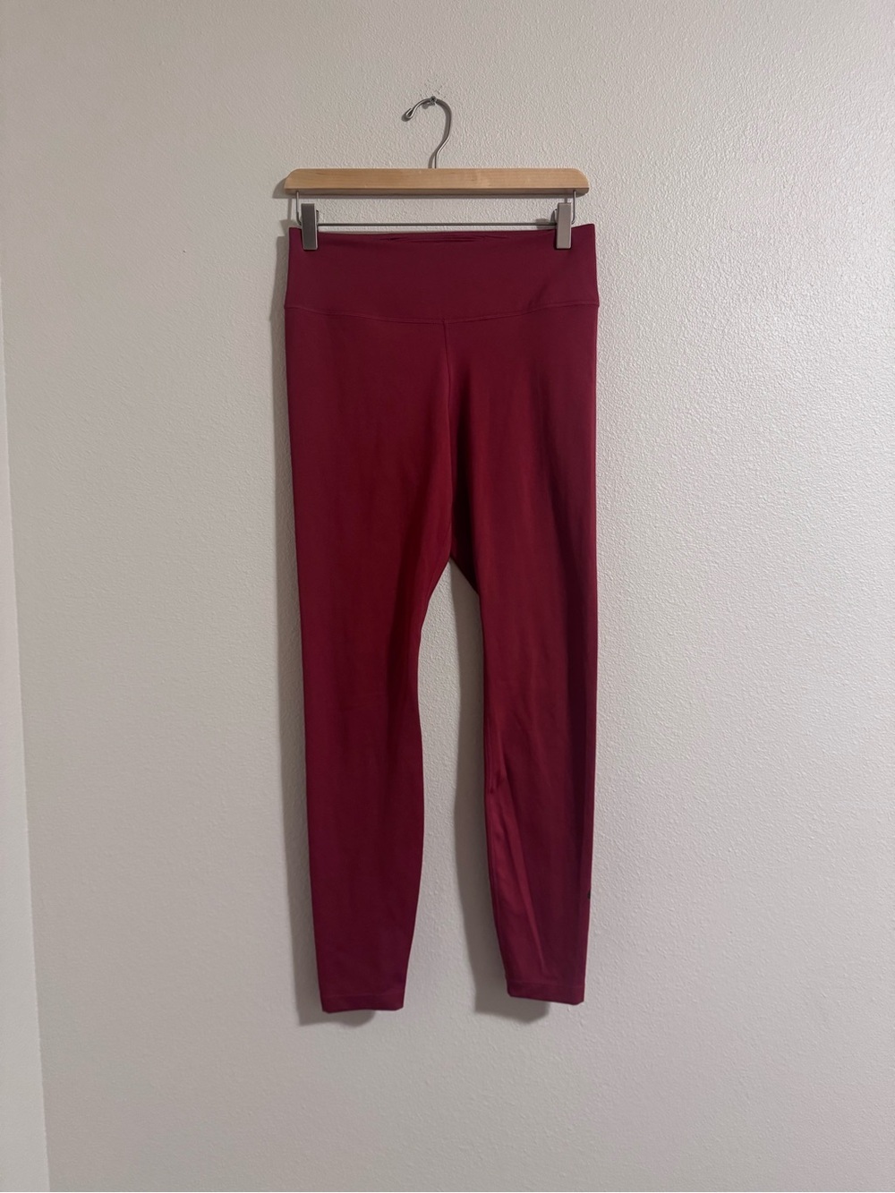 Nike Rust Red Dri-FIT leggings
